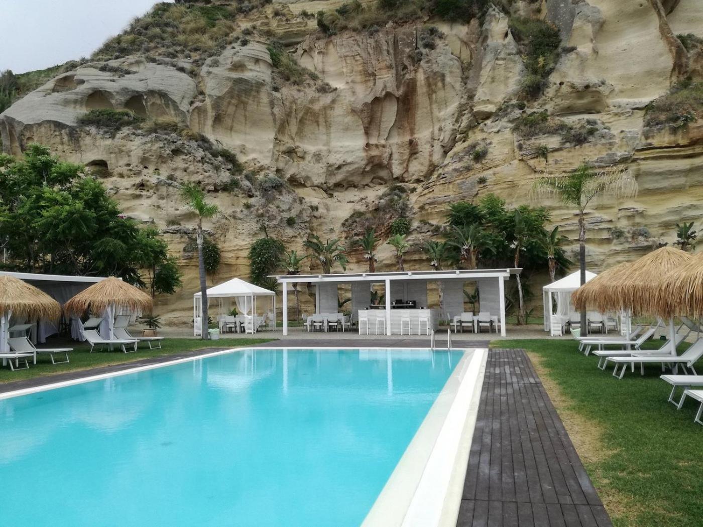 Borgo Di Riaci Beach Resort Santa Domenica Talao Exterior foto