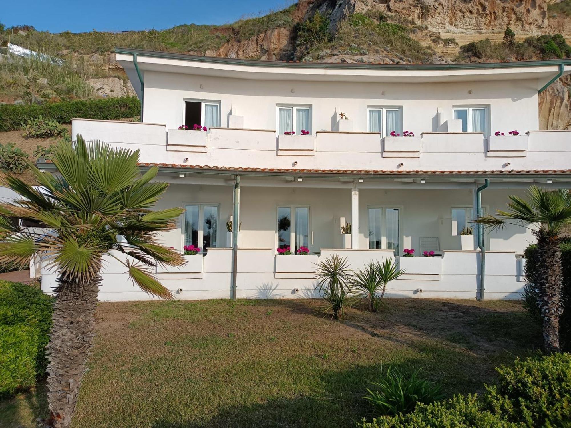 Borgo Di Riaci Beach Resort Santa Domenica Talao Exterior foto